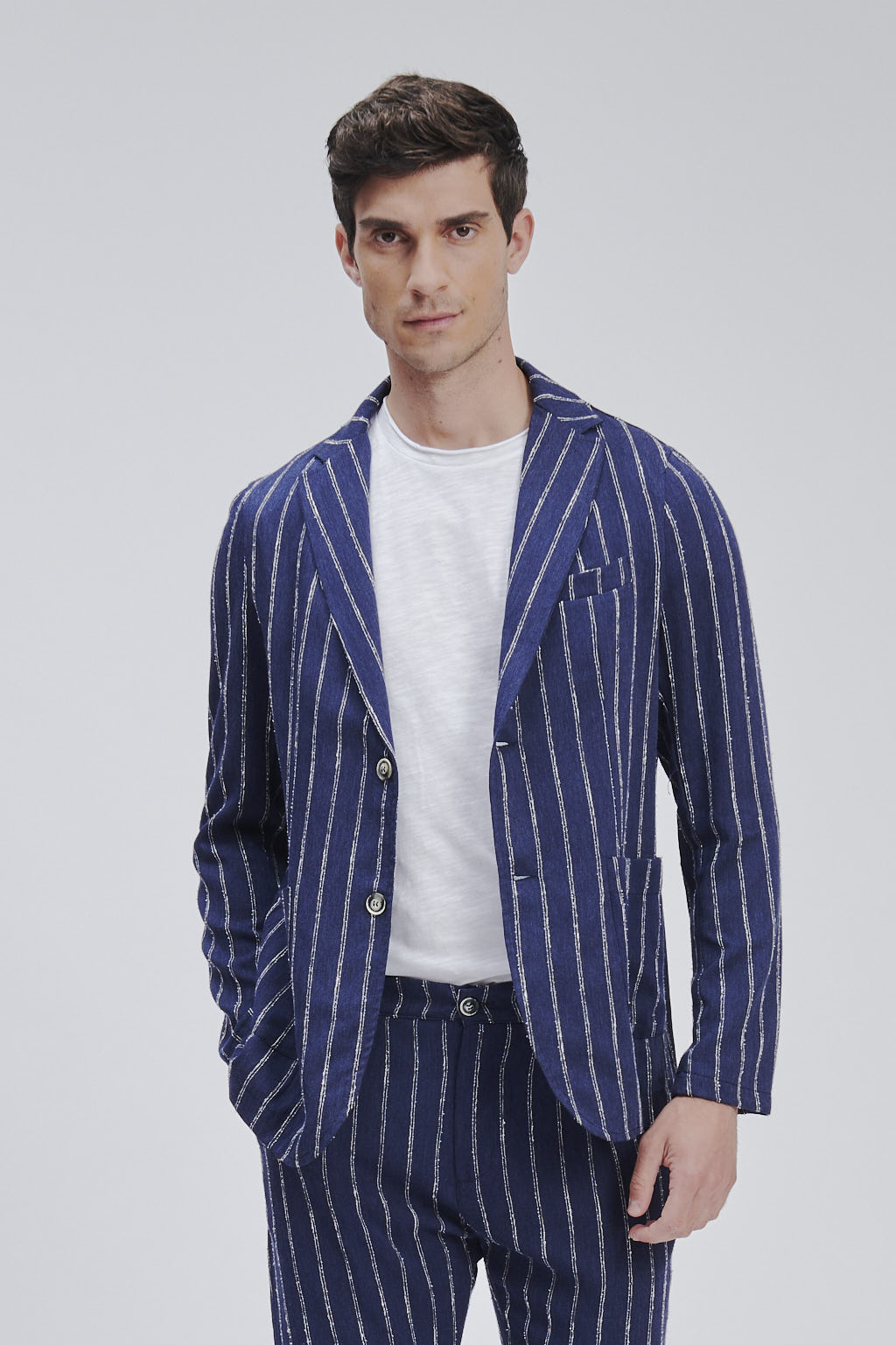 Moda uomo estate 2024: le righe protagoniste assolute della collezione Forpen | magazine
