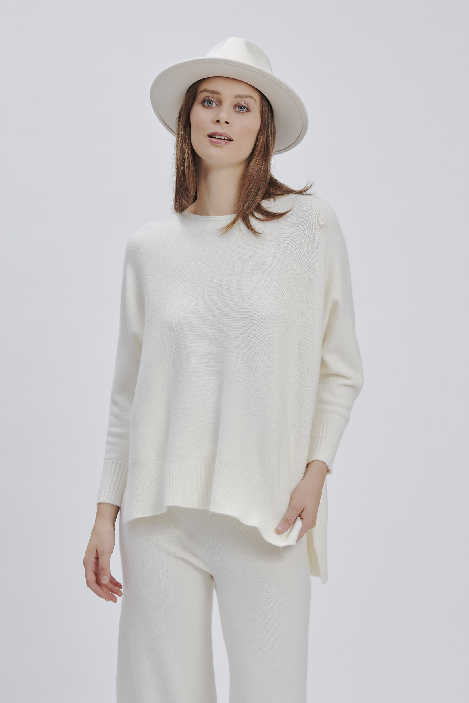Knitted garments: softness and comfort to face the colder season |