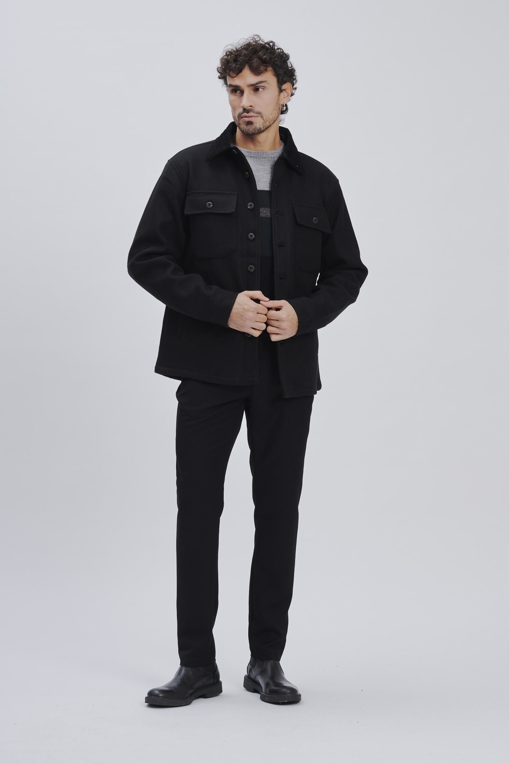 SLIM CHINOS |