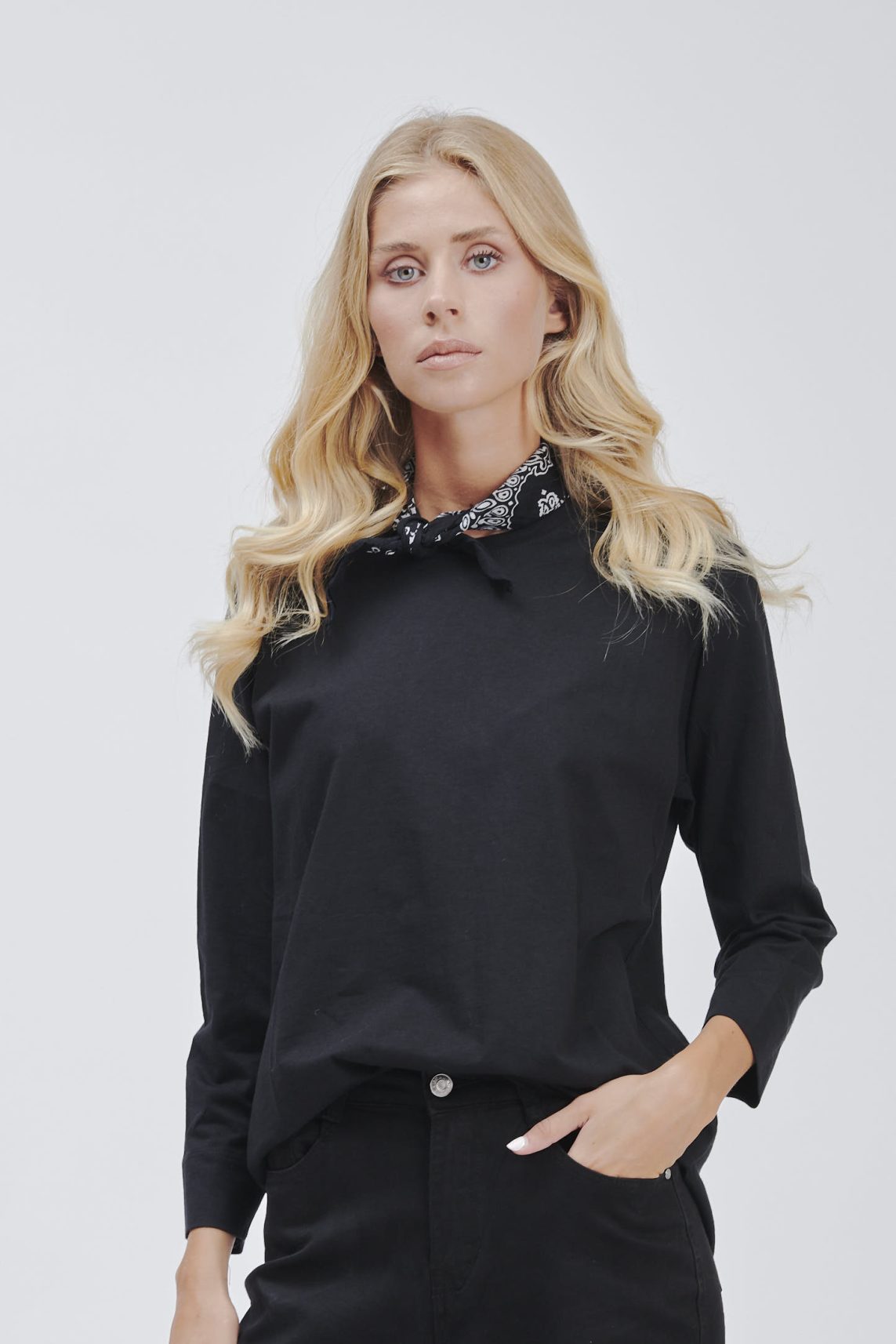 LONG SLEEVE T-SHIRT