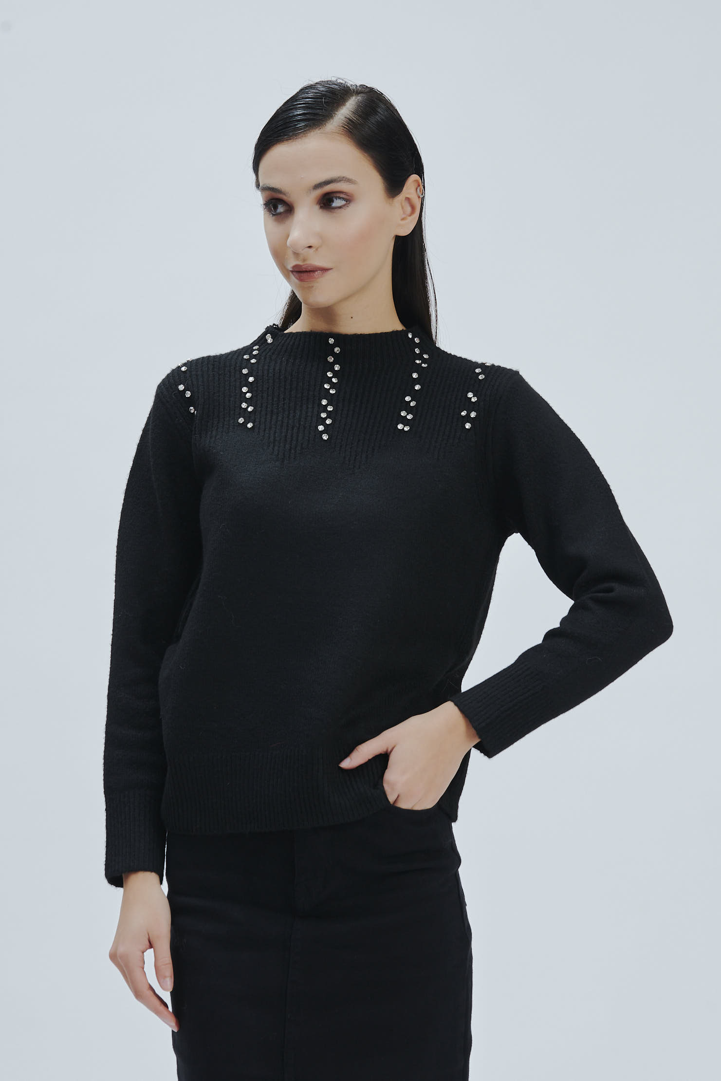 FD014-RUNDSTRICK-VISKOSE-STRASS-SCHWARZ-279 PULLOVER MIT STRASSSTEINEN |