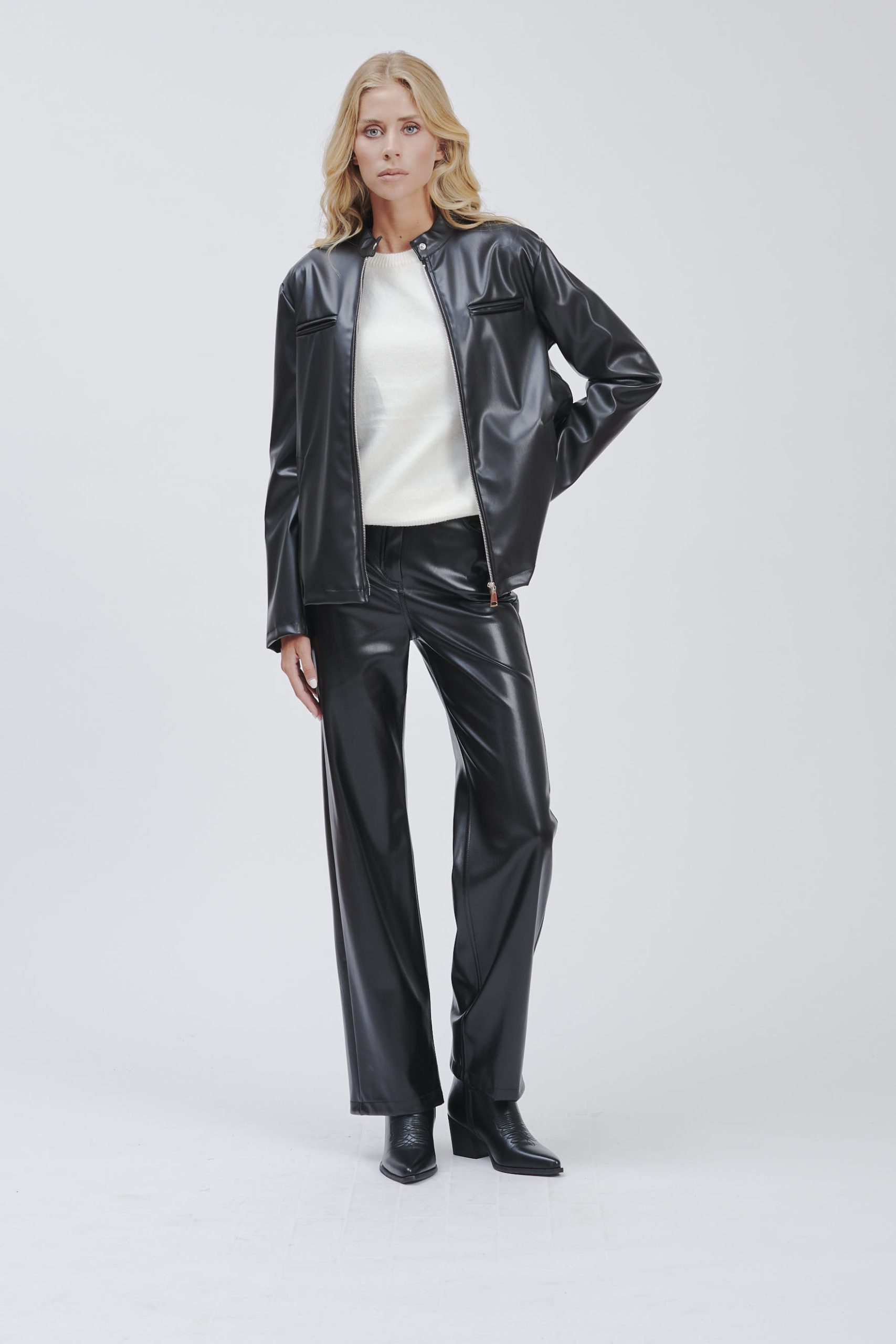 FAUX LEATHER TROUSERS STRAIGHT LEG |