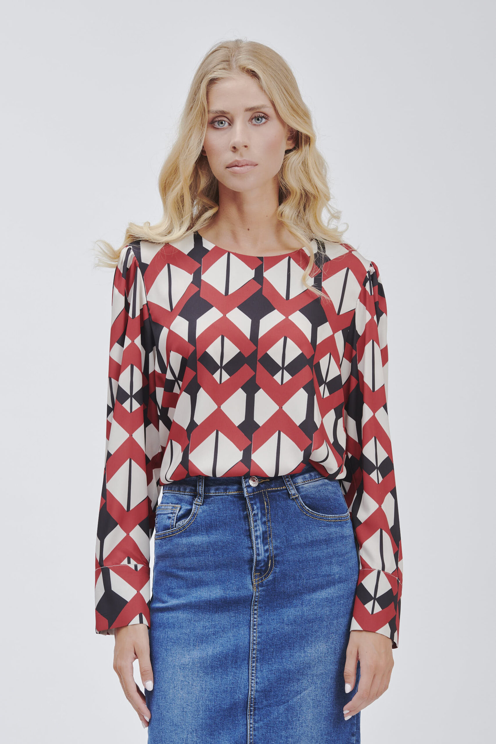 GEOMETRIC PRINT BLOUSE |