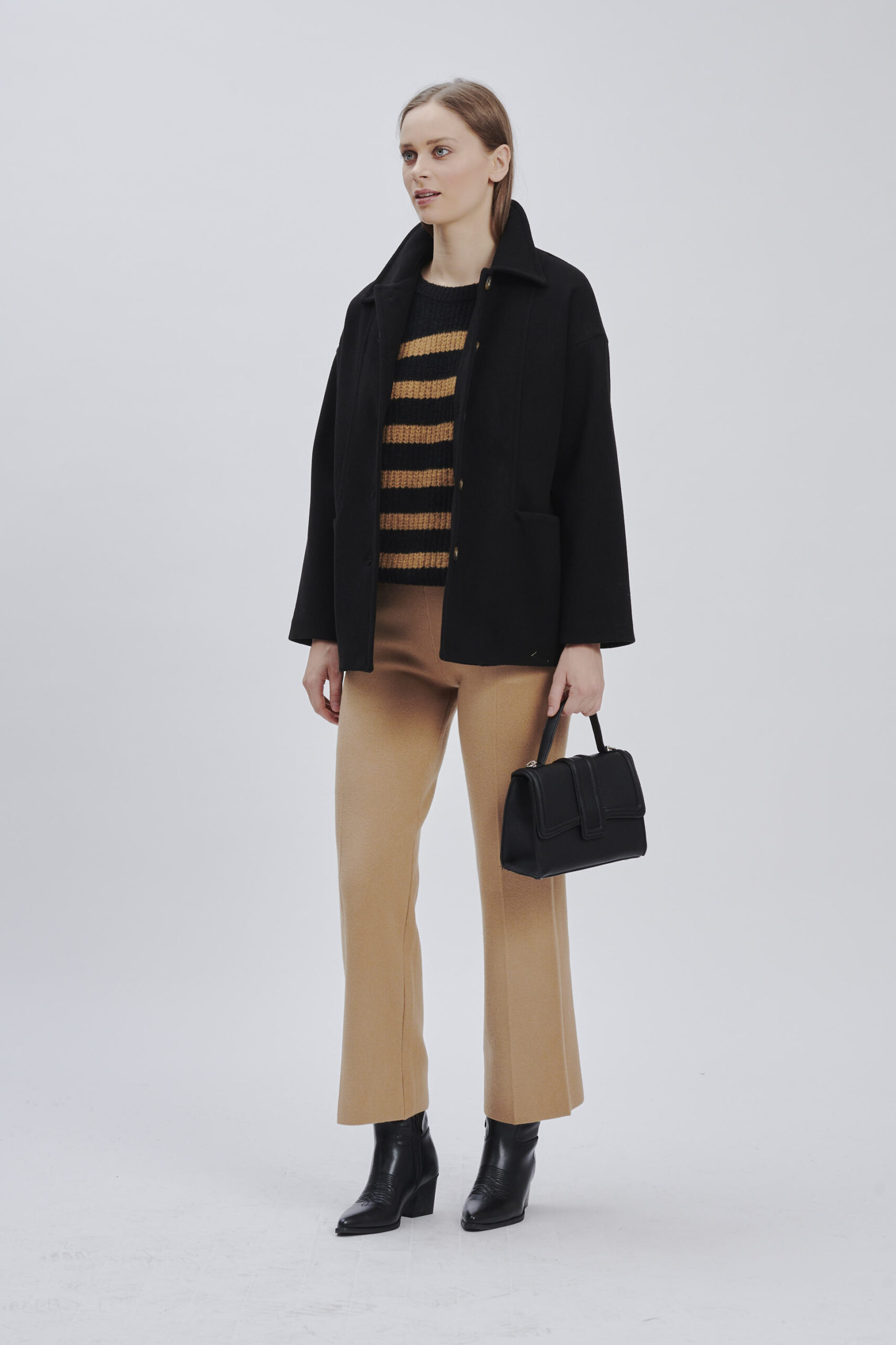 FD177-SHORT-COAT-CLOTH-BLACK-934 SHORT CLOTH COAT |