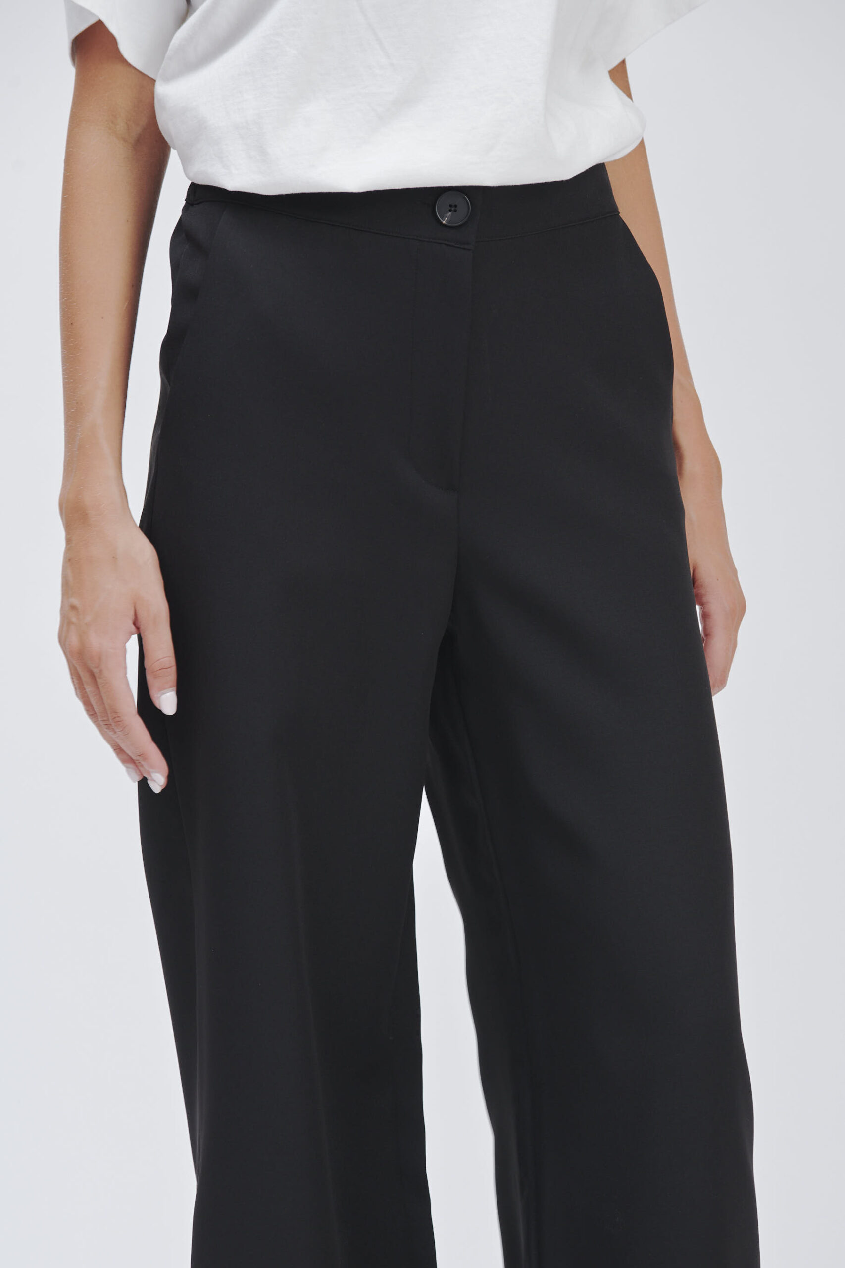 Capi in lino donna: i must-have Forpen per un’estate leggera | magazine