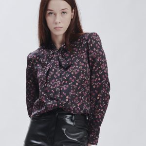 FD321-BLUSE-PRINT-BLUME-LILA-SCHWARZ-611 BLUSE MIT BLUMENPRINT |