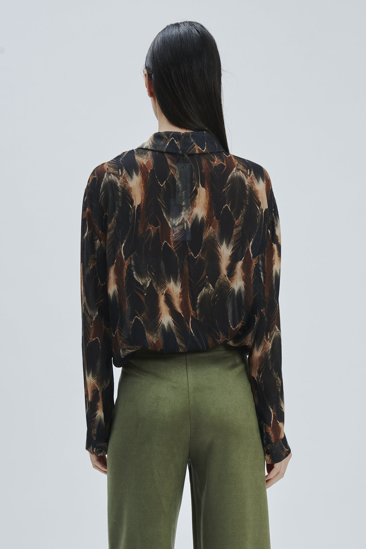 FD336-CAMICIA-LANA-VISCOSA-ST-FIORI-NERO-468 CAMICIA CON STAMPA FIORI |