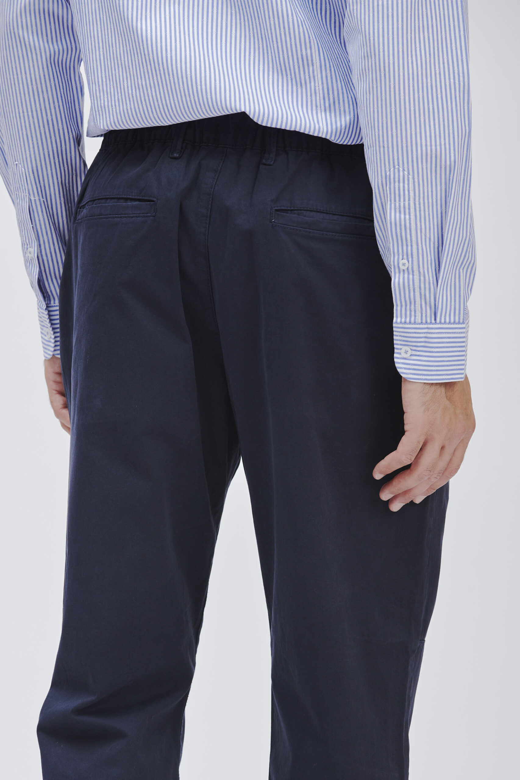 WEICHE HOSE MIT SPITZE |