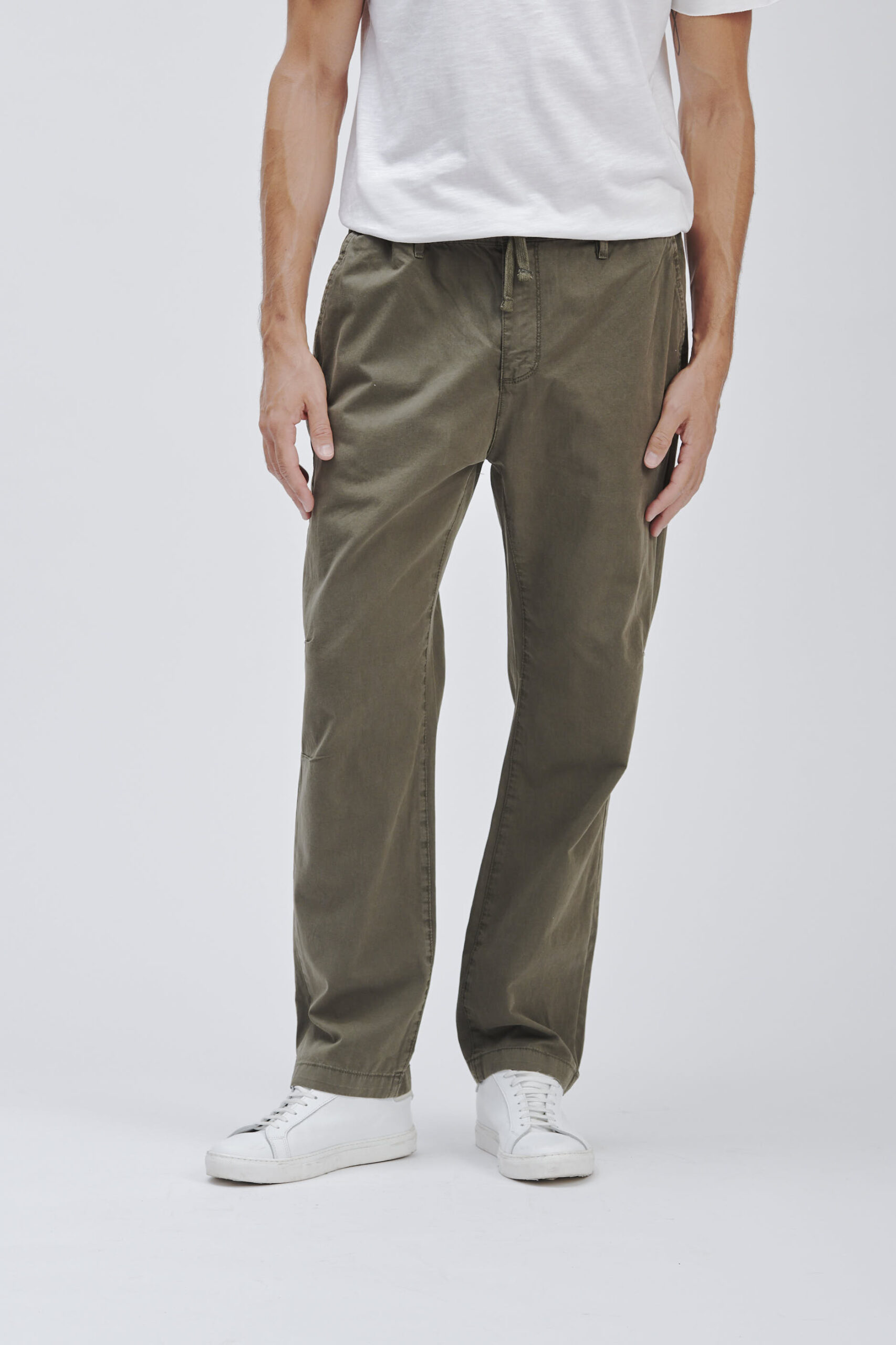 WEICHE HOSE MIT SPITZE |