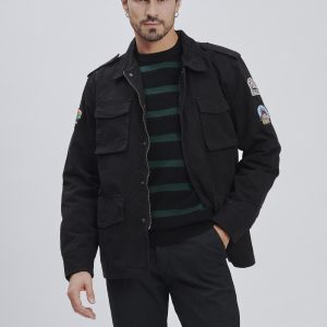 JACKET WITH PADDED POCKETS |