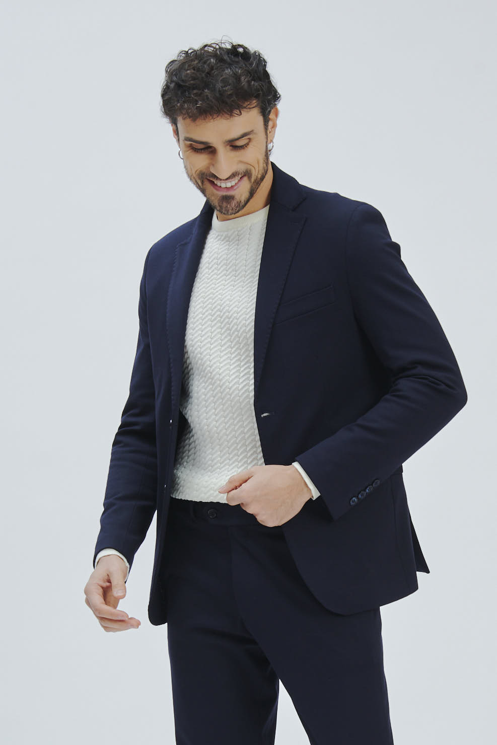 SLIM ELASTICATED TWO-BUTTON JACKET |