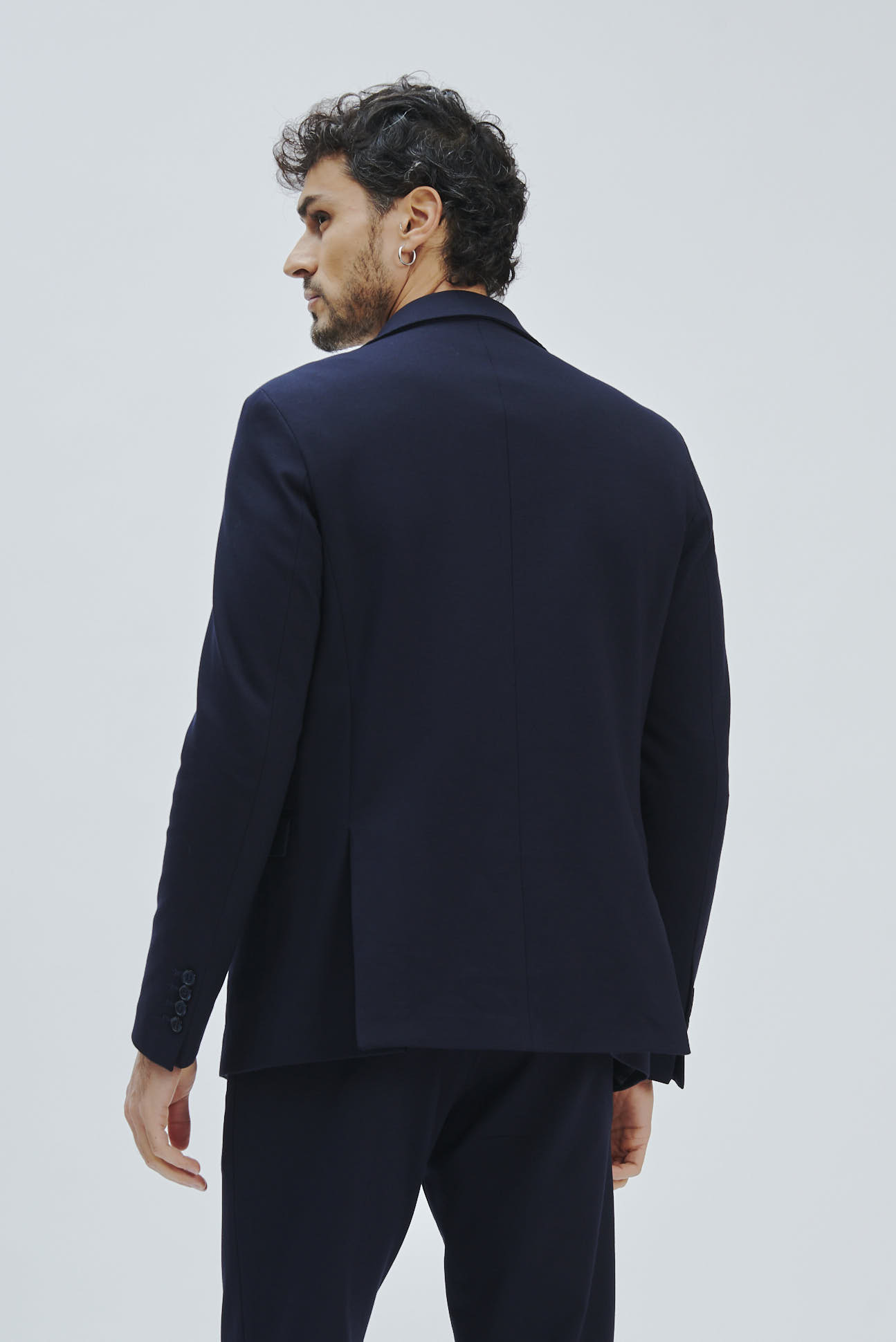 SLIM ELASTICATED TWO-BUTTON JACKET |