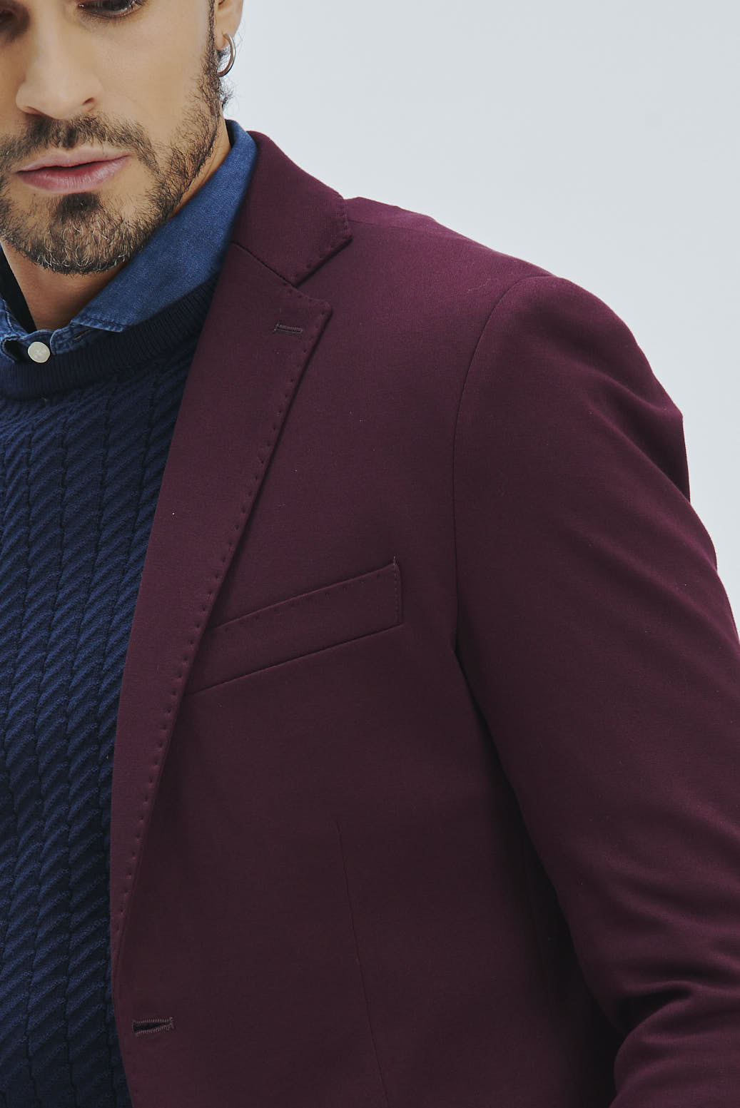 SLIM ELASTICATED TWO-BUTTON JACKET |