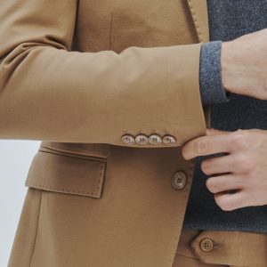 SLIM ELASTICATED TWO-BUTTON JACKET |