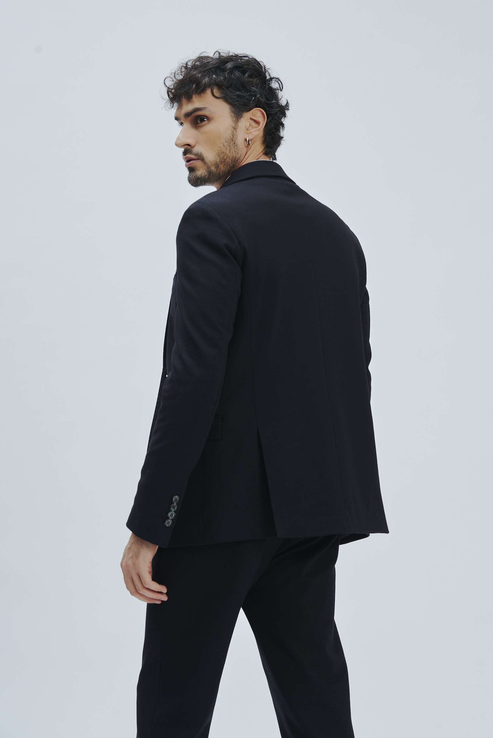 SLIM ELASTICATED TWO-BUTTON JACKET |