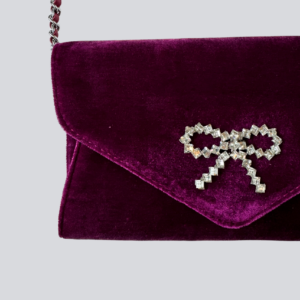 CLUTCH AUS SAMT MIT SCHLEIFE |