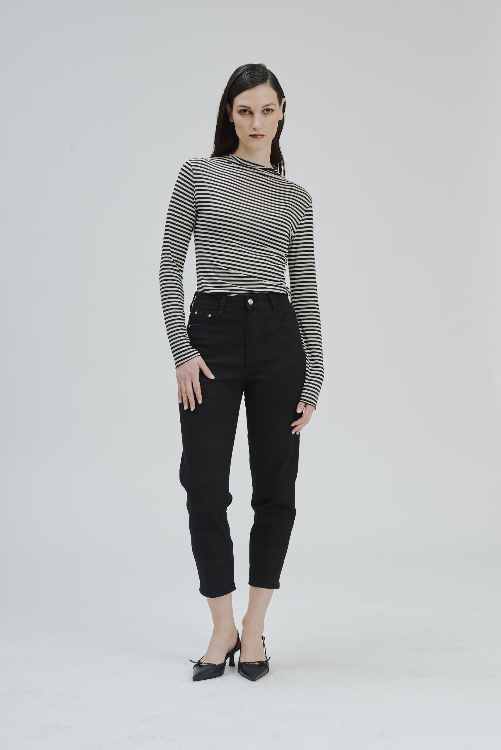 STRETCH MOM FIT JEANS |