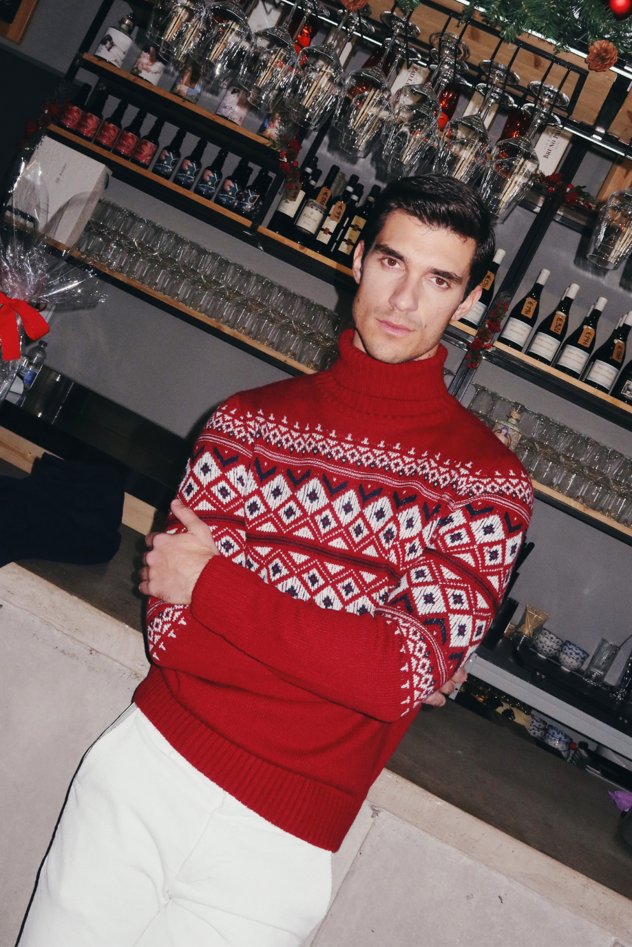 FINNISCHER ROLLKRAGENPULLOVER