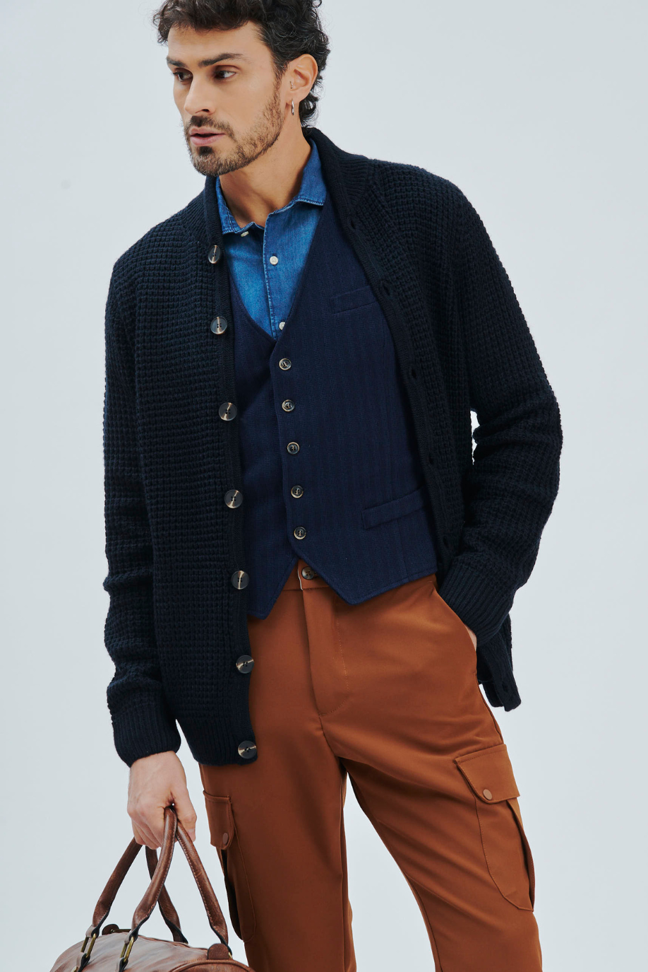 JACKE MIT ENGLISCHRIPP-KNÖPFEN