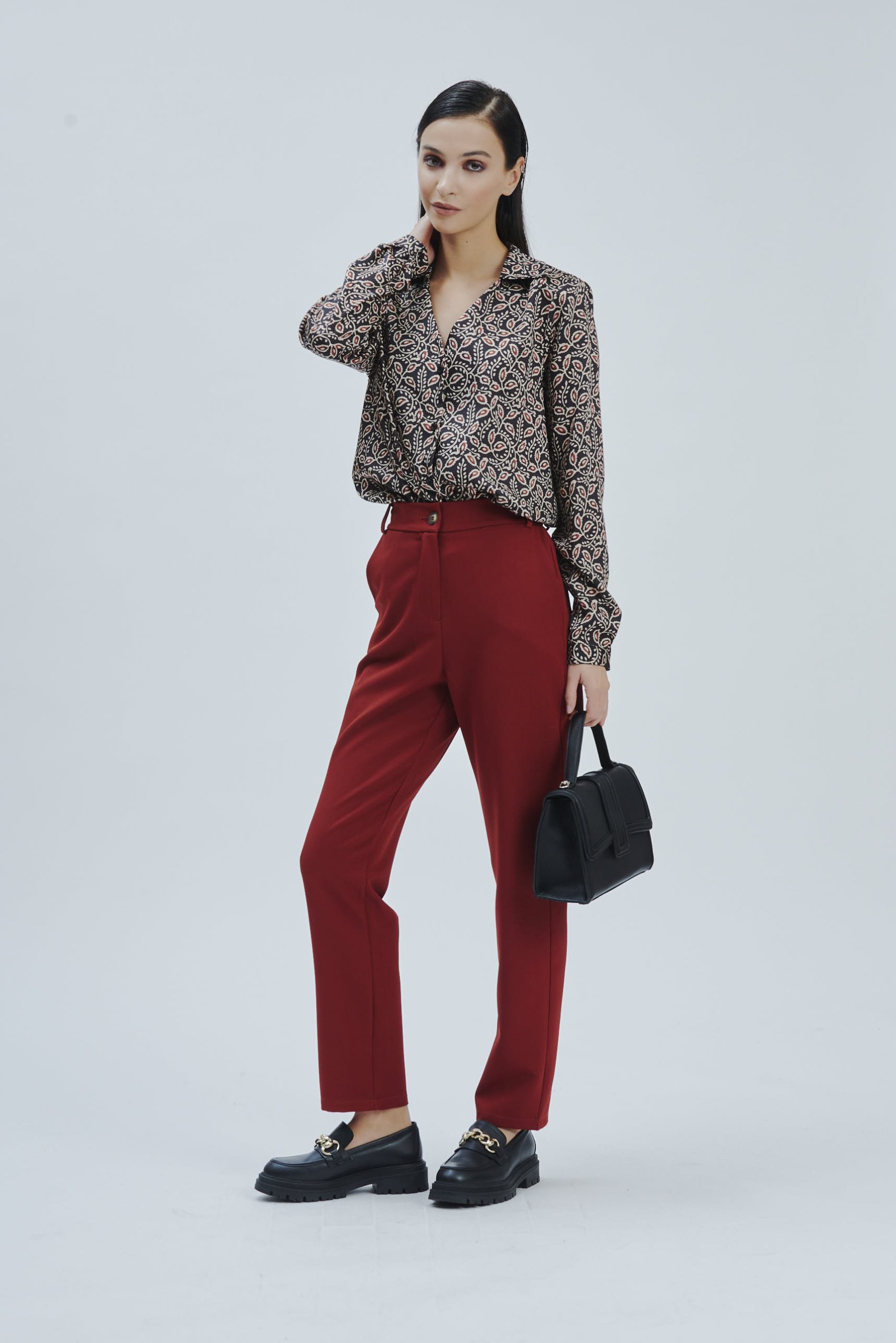 ETHNIC PRINT BLOUSE |