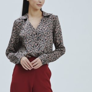 ETHNIC PRINT BLOUSE |