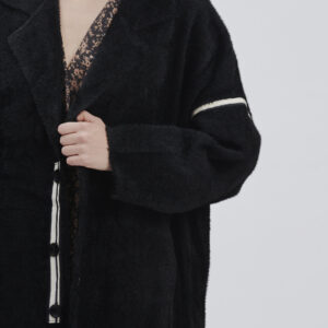 FD173-MANTEL-ÜBER-VISKOSE-BAND-SCHWARZ-889 OVERSIZE-MANTEL AUS PLÜSCH |