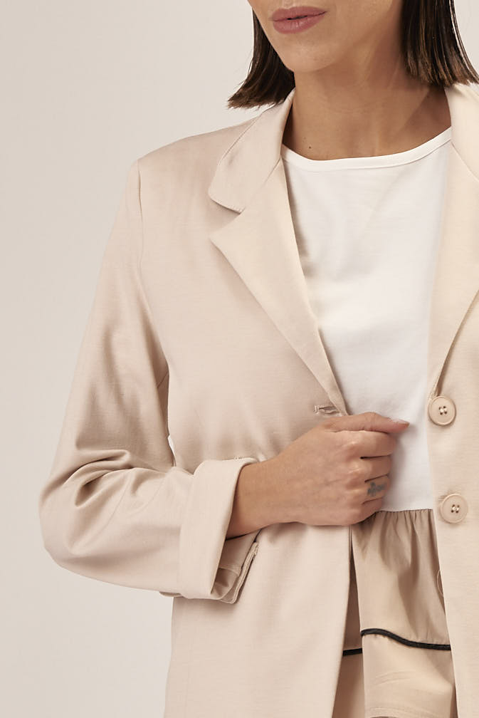 TWO-BUTTON ELASTICATED JACKET |