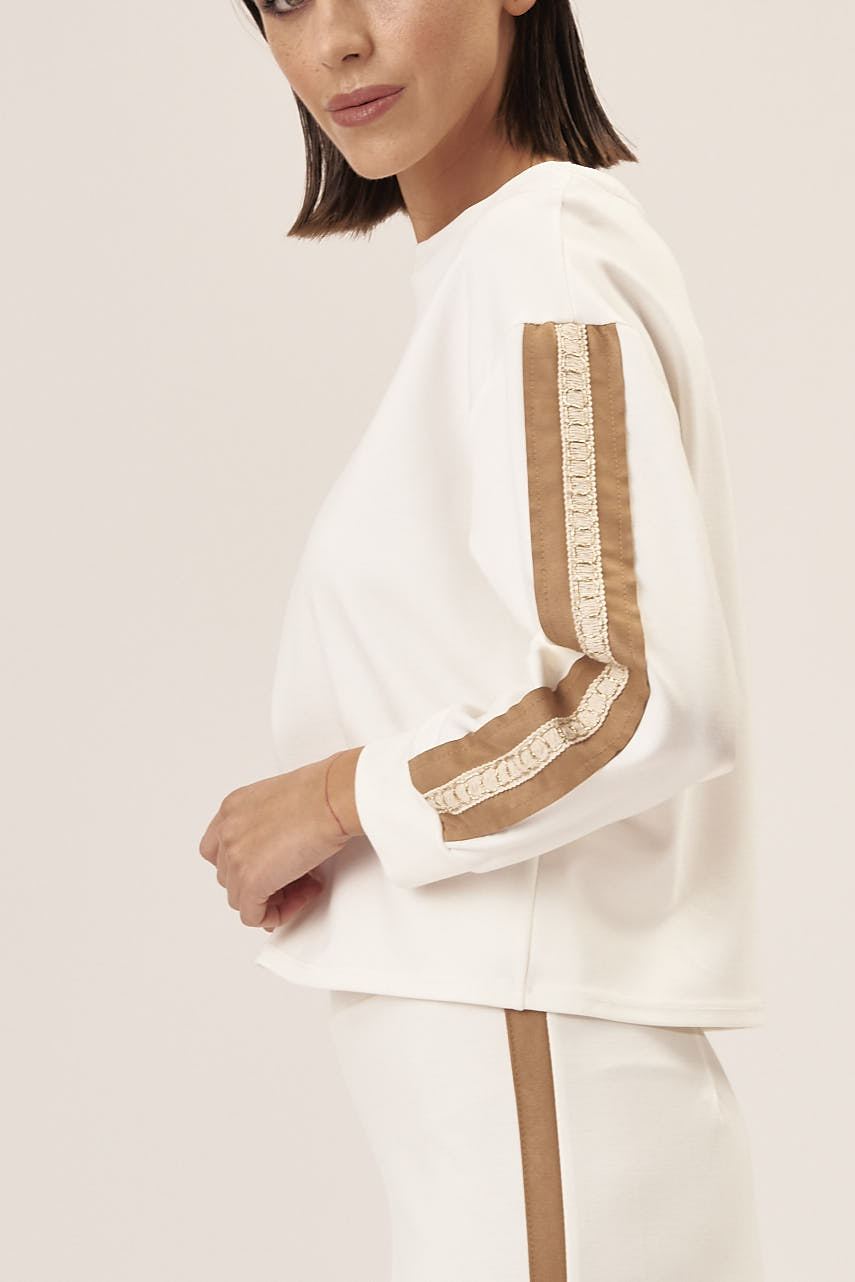 SWEATSHIRT WITH SUEDE DETAILS