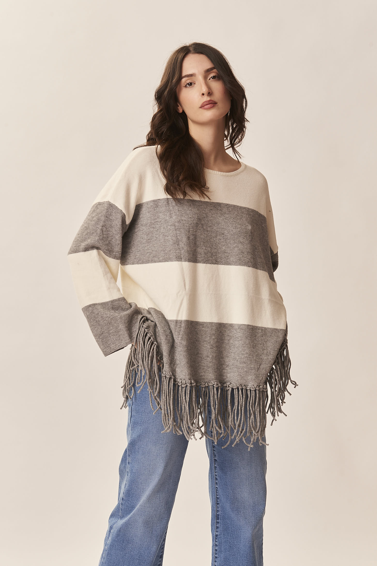 SWEATER WITH FRINGES