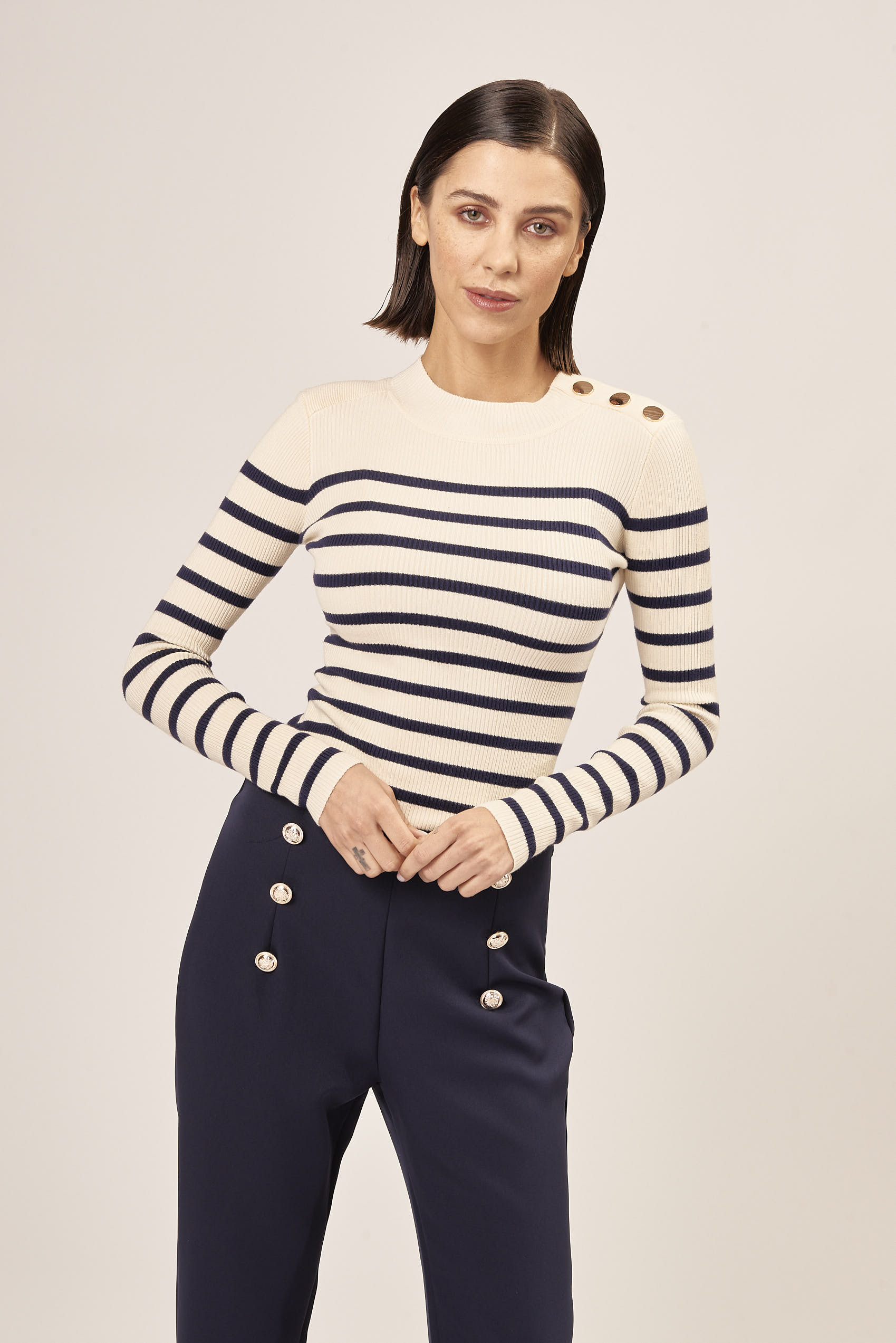 STRIPED CREWNECK SWEATER