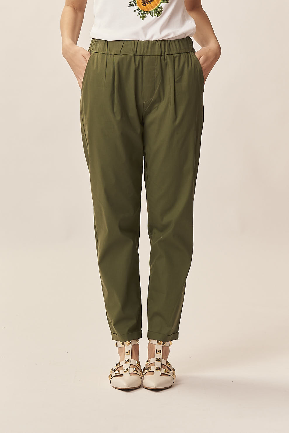 TROUSERS WITH ELASTIC AND PLEATS IN LIGHT POPLIN |
