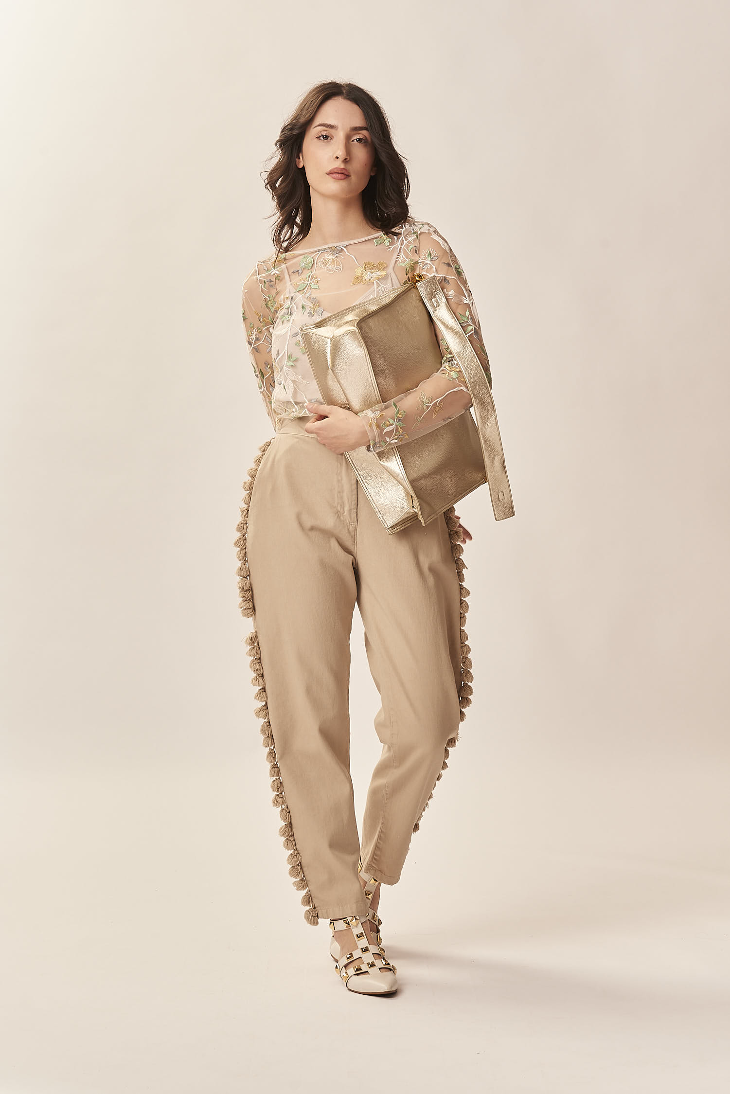 TROUSERS WITH TASSELS