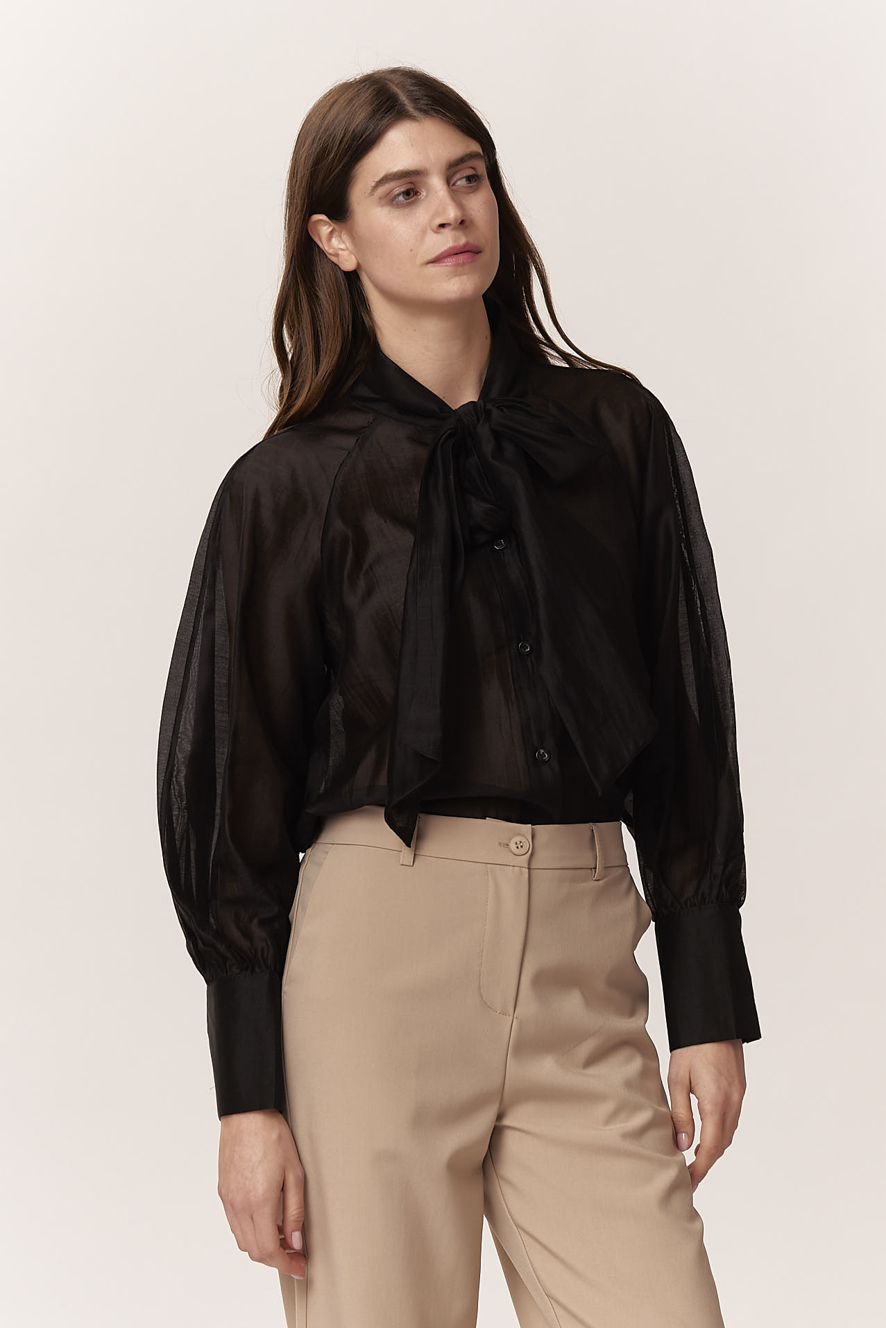 SHIRT WITH BOW