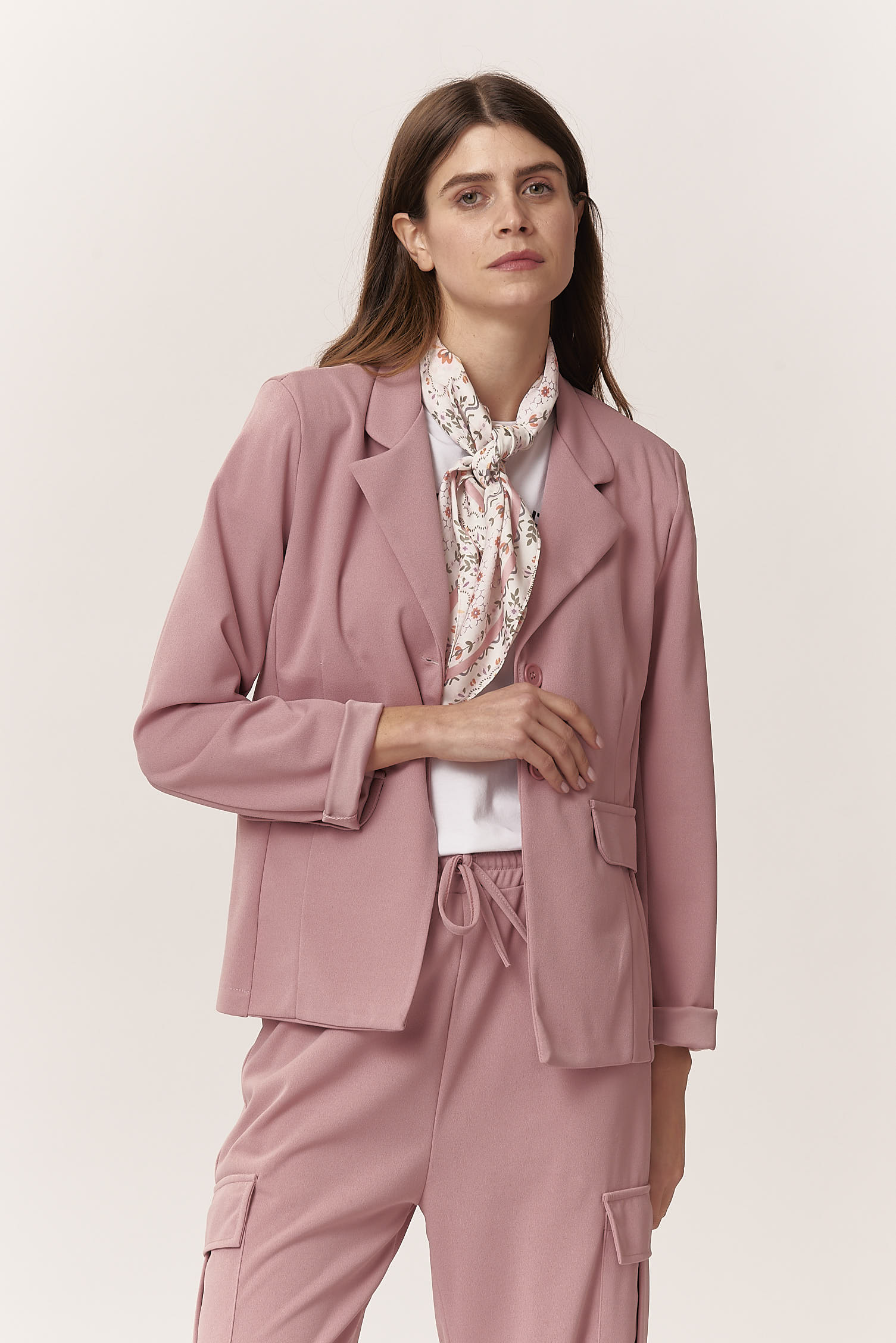 TWO-BUTTON STRETCH JACKET