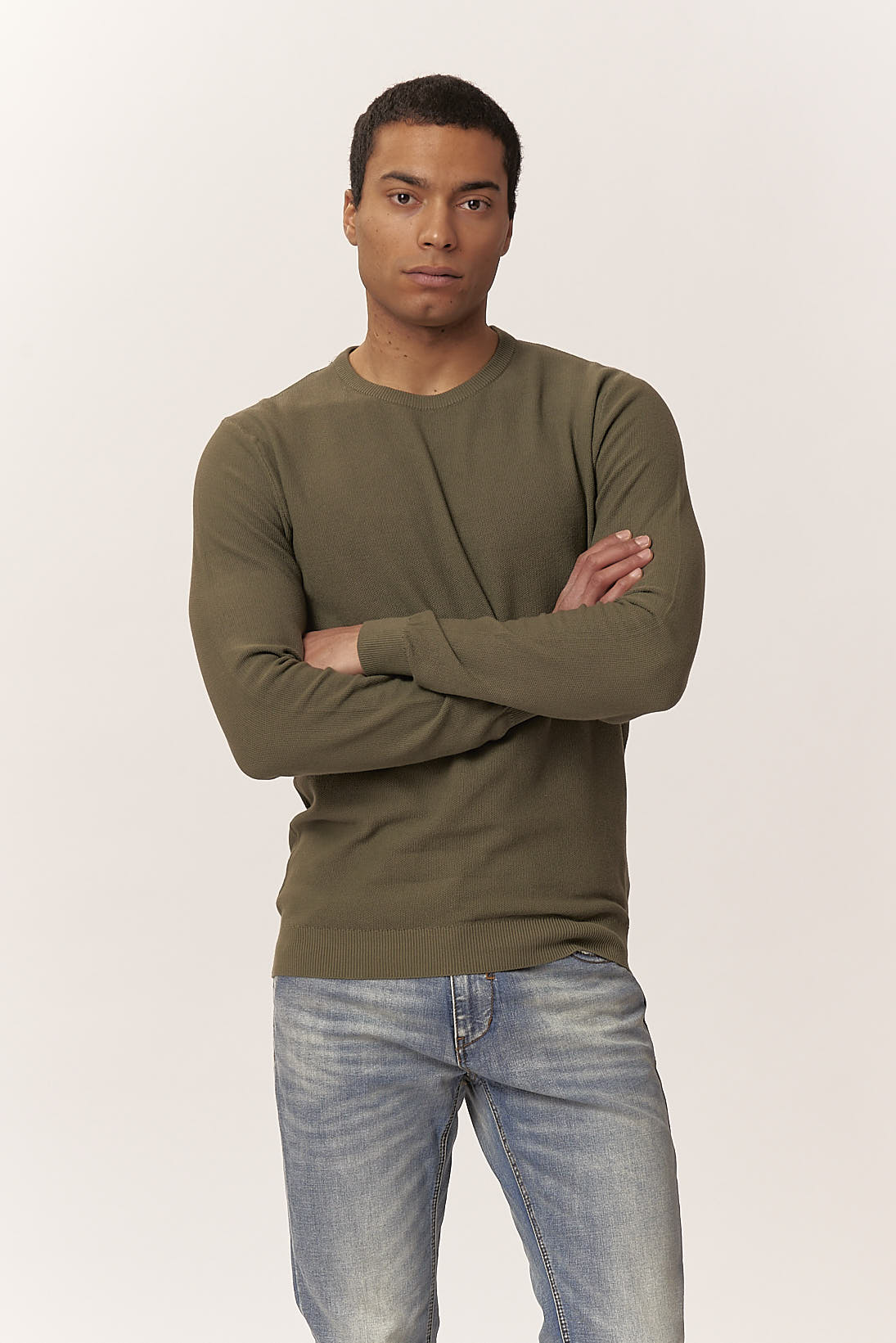 KNITTED SWEATER WITH TEXTURE |