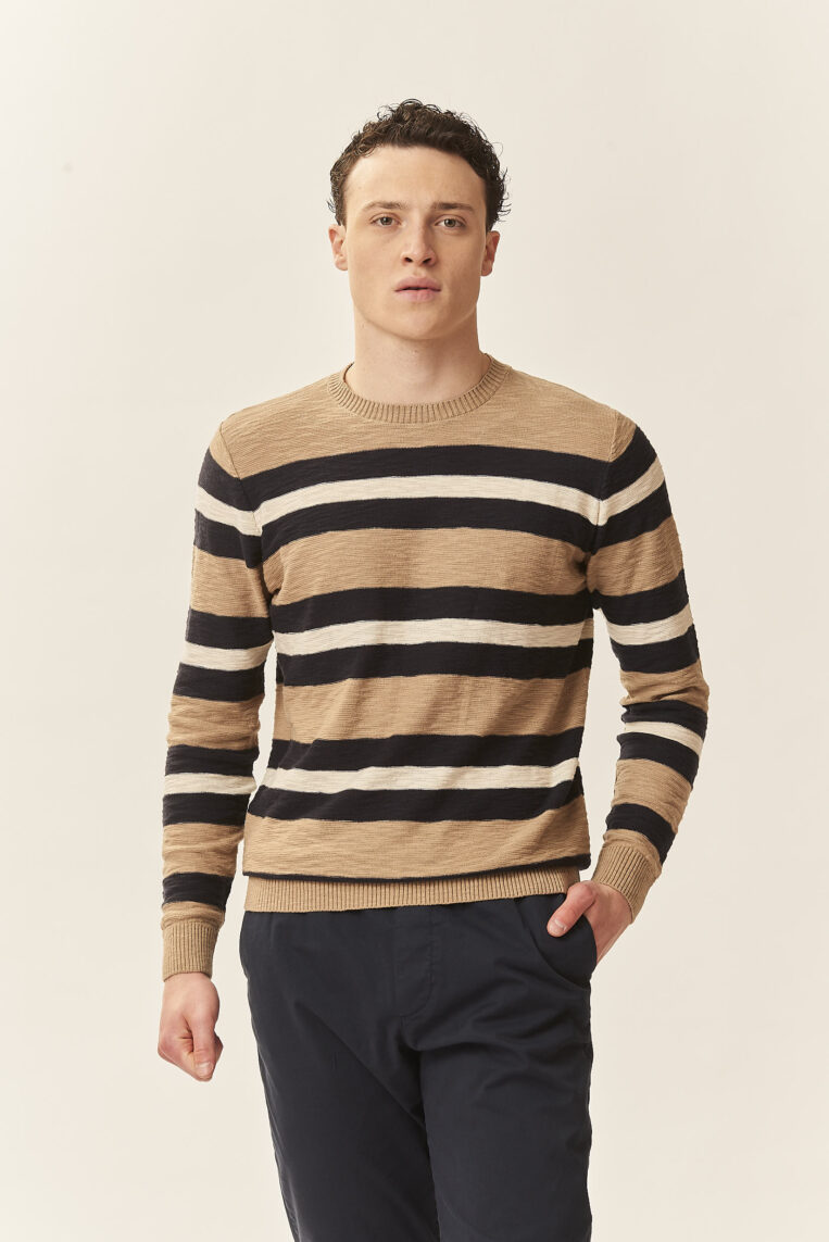 MAGLIA A RIGHE