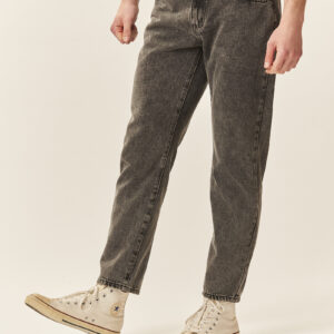 GU147-LOOSE-FIT-HOSE-SCHWARZ-810 JEANS MIT LOCKERER PASSFORM |