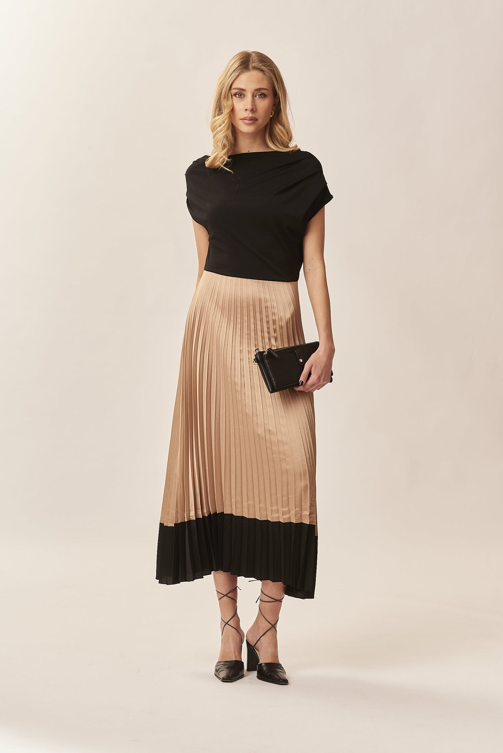 TWO-TONE SLEEVELESS DRESS