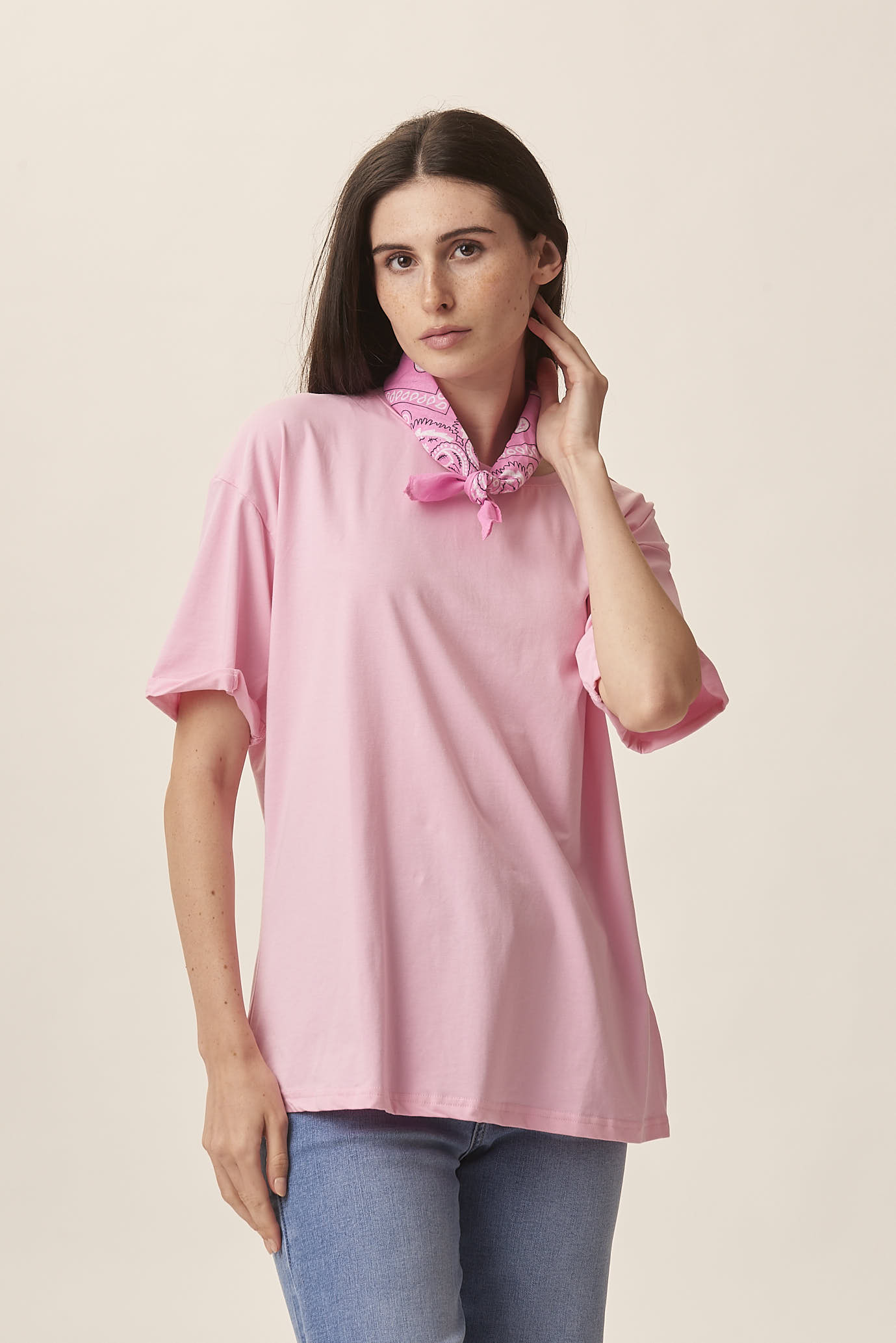 BASIC OVERSIZED T-SHIRT