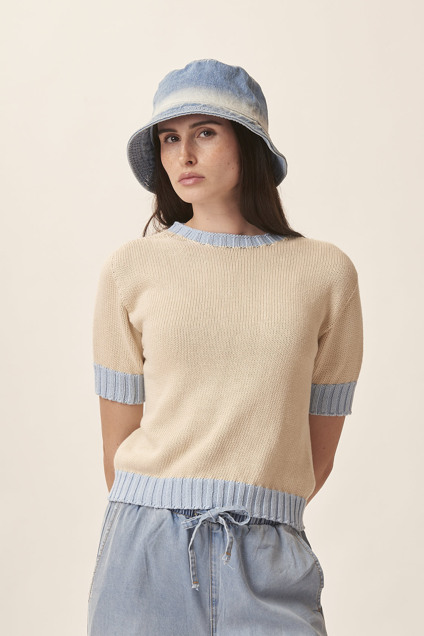 SWEATER WITH CONTRASTING TRIM
