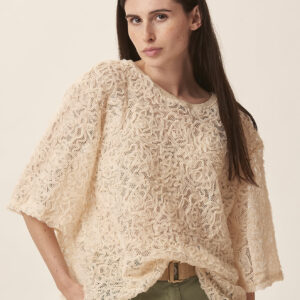EMBROIDERED BLUSE |