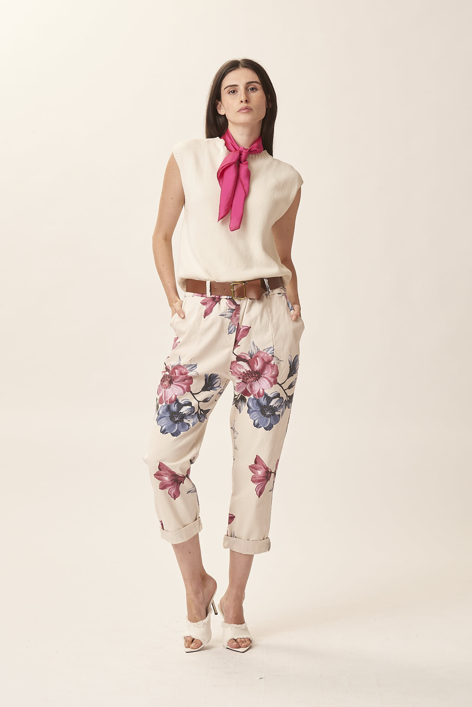 ROSE PRINT CHINOS