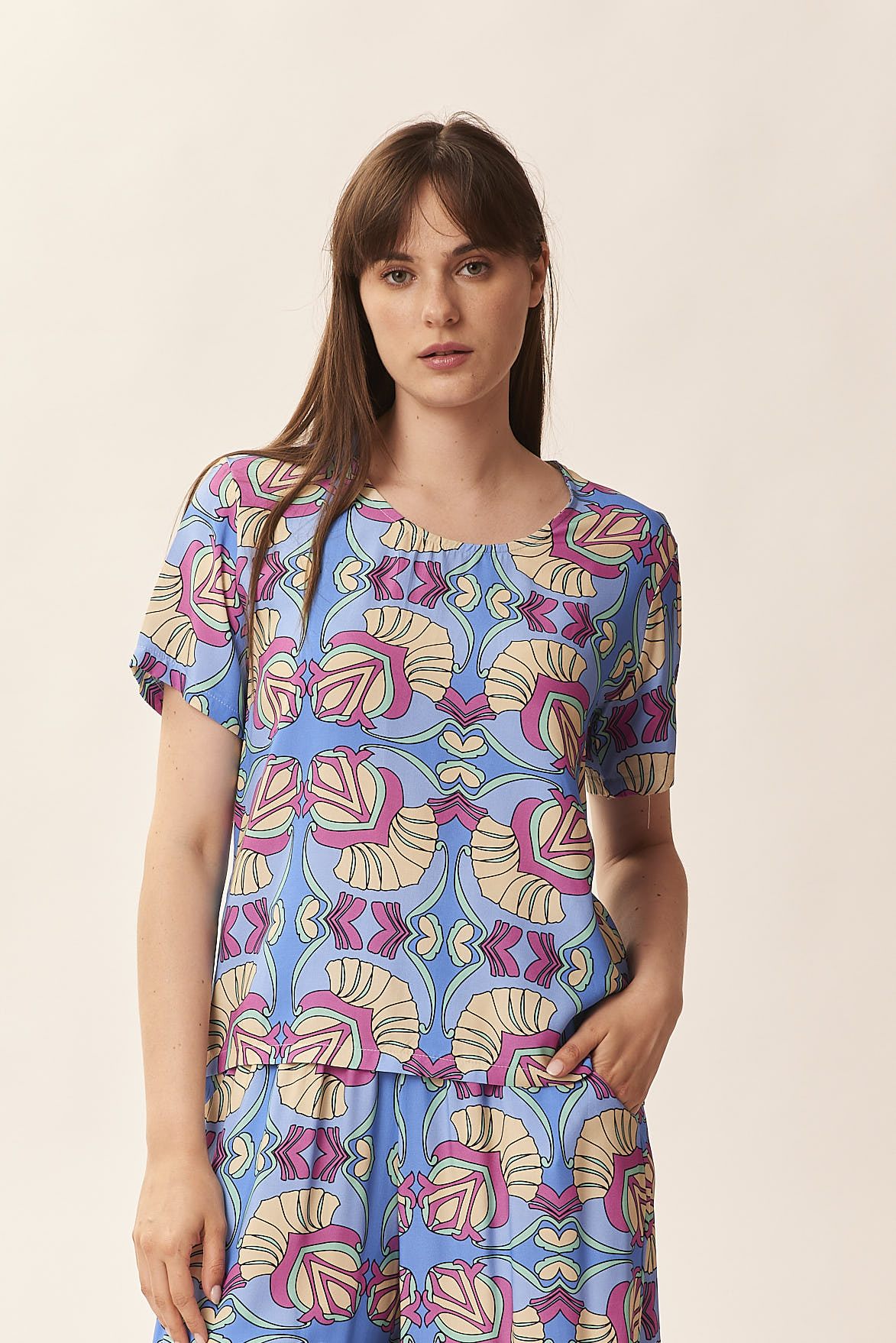 BLUSE MIT INDIENPRINT