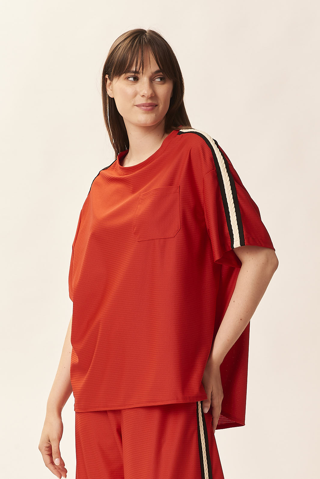 T-SHIRT WITH POCKET AND BAND