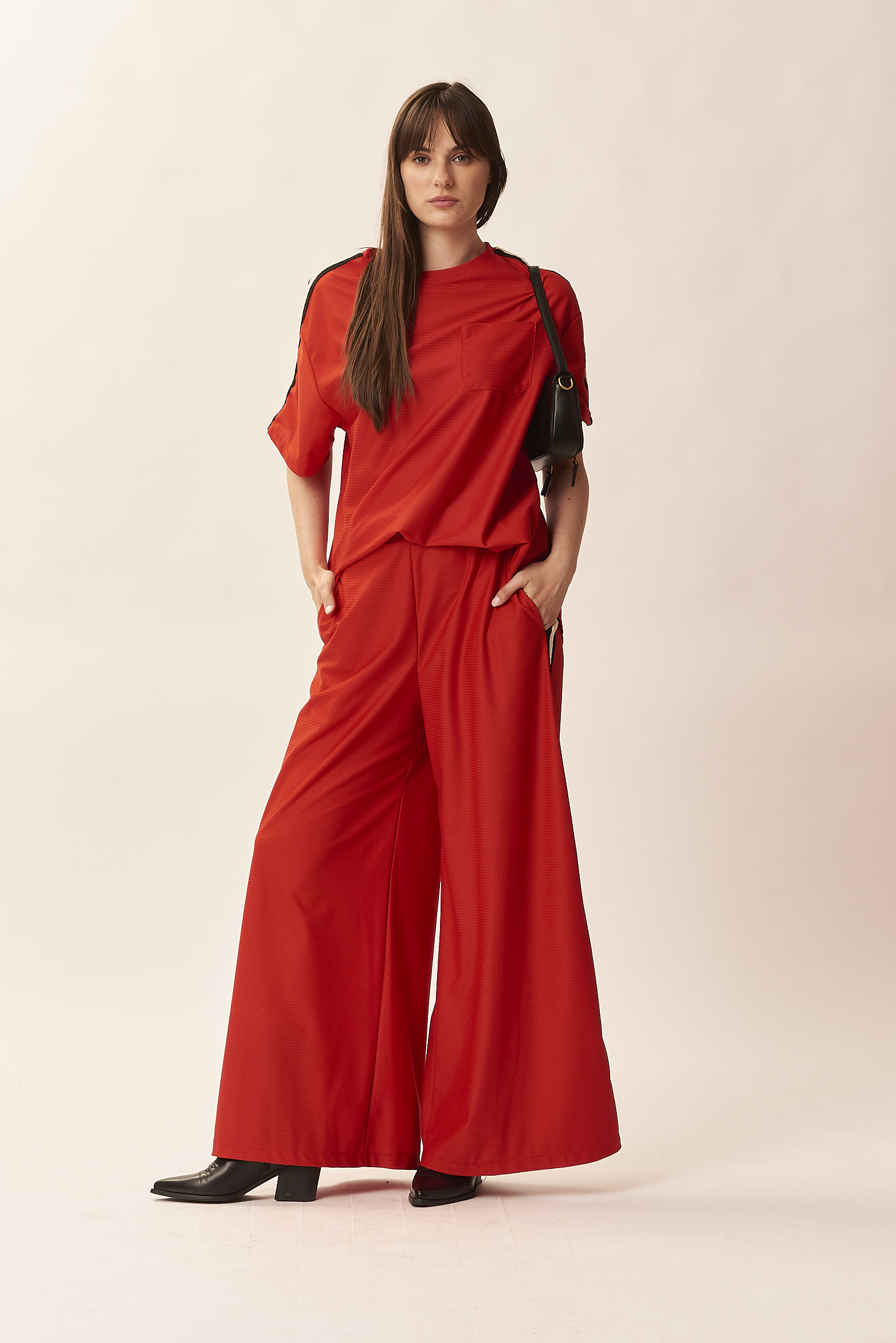 FLUID TROUSERS WITH SIDE BANDS