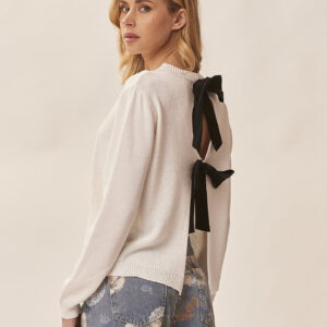 GD246-knit-satin-bow-on-back-white-7 SWEATER WITH SATIN BOWS |