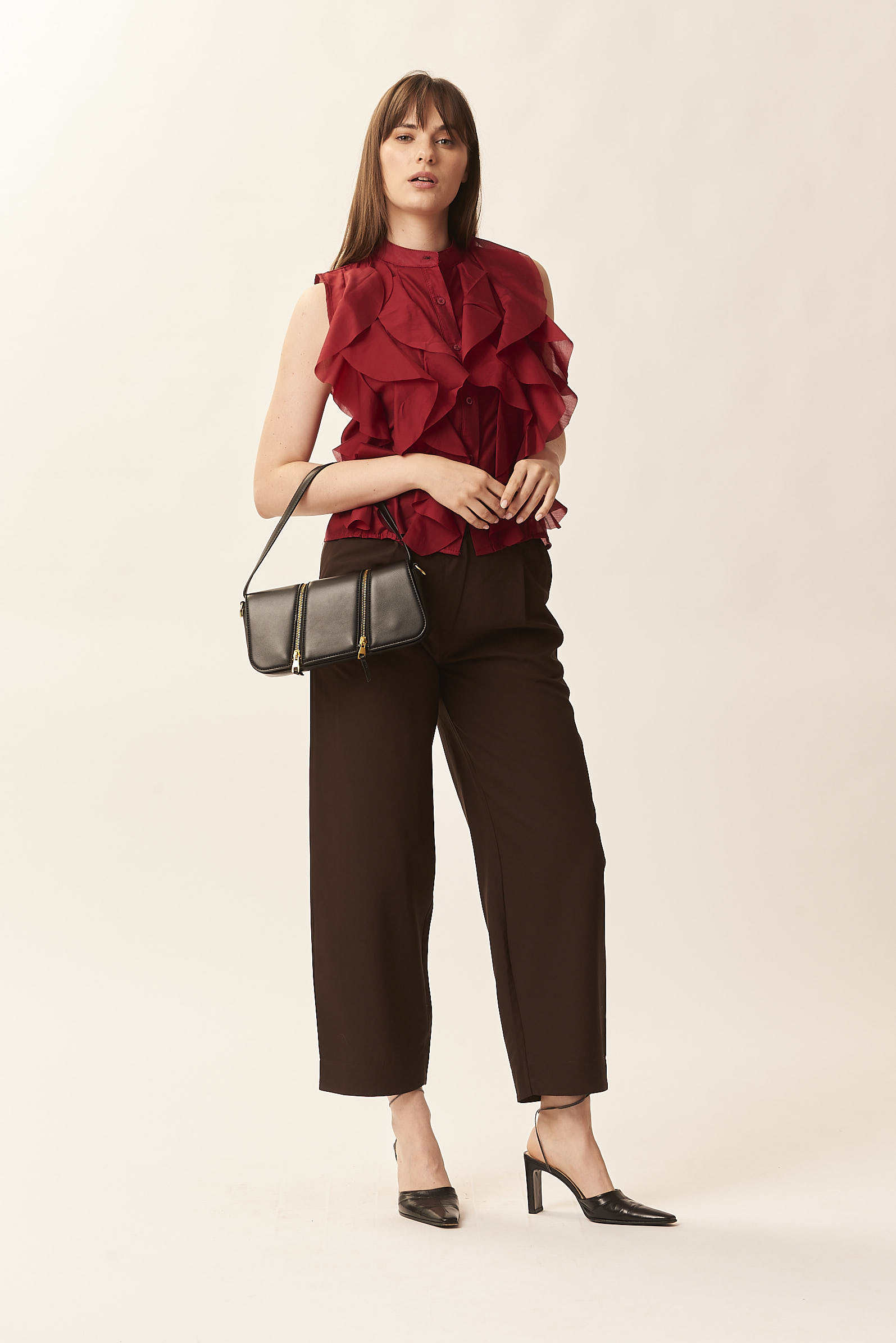 VISCOSE TROUSERS WITH PLEATS |