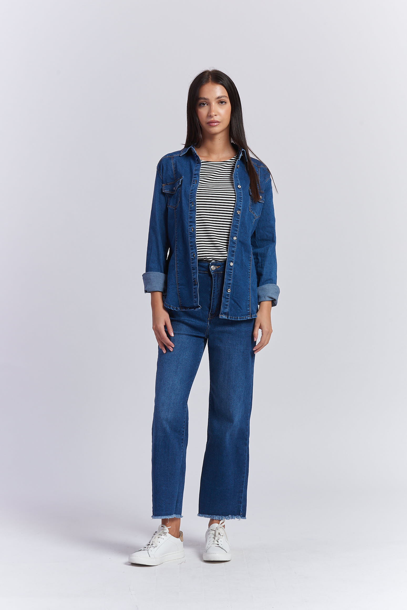 WIDE-LEG JEANS