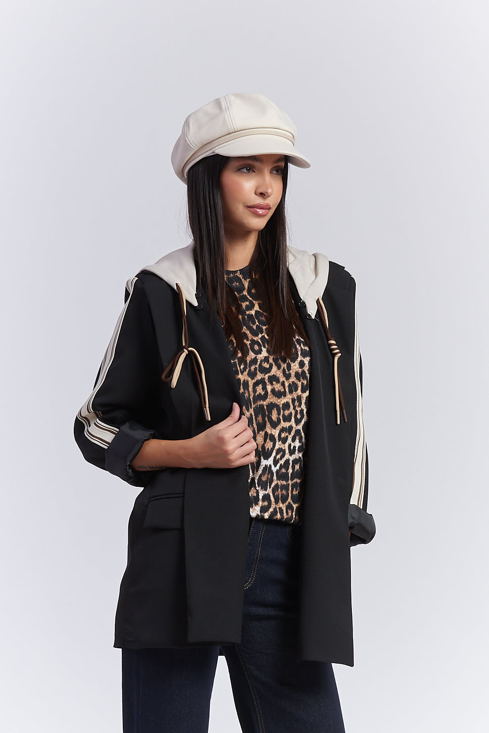 HOODED JACKET