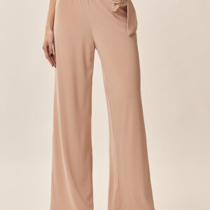 FLUID TROUSERS WITH DETAIL ON THE SIDE |